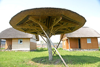 Domki pod strzechą